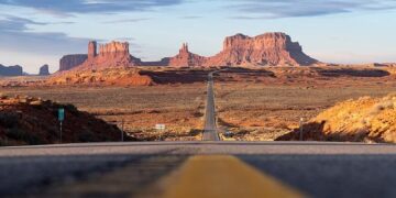 Akin Strengthens Special Situations Practice with Chad Nichols Rejoining Firm – Akin Gump Strauss Hauer & Feld LLP