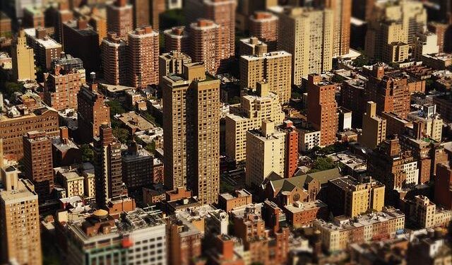 Inside Port Glasgow’s abandoned Clune Park estate – BBC