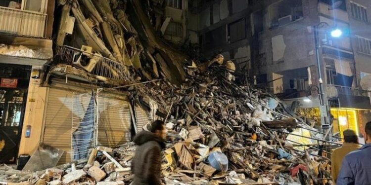 Magnitude 7.4 earthquake strikes near Vanuatu capital – Al Jazeera