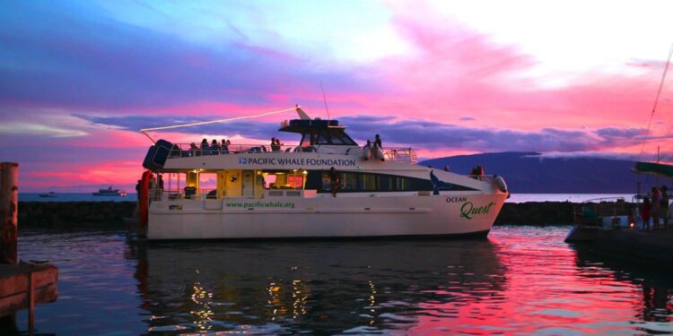 I traveled to the middle of the Pacific Ocean to have dinner with an entire country of 50 people – mic.com