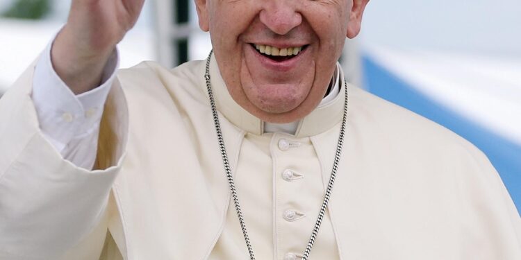 Pope Francis enters Papua New Guinea’s remote jungles with humanitarian aid and toys – AP News