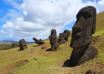 Meeting the Rapa Nui of Easter Island – Wanderlust Travel Magazine
