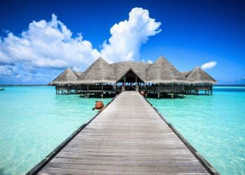 These Tourist-Loved Islands Are Closing for Three Days to Fight Overtourism – Matador Network