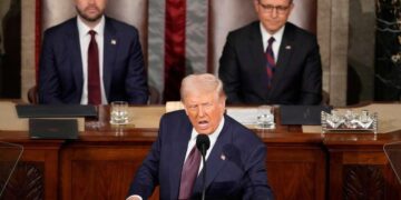 Trump administration in talks with Rwanda to take deportees from U.S. – CBS News