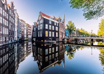 The Netherlands will return more than 100 bronze artifacts to Nigeria – NPR