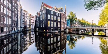 The Netherlands will return more than 100 bronze artifacts to Nigeria – NPR