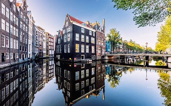 The Netherlands will return more than 100 bronze artifacts to Nigeria – NPR