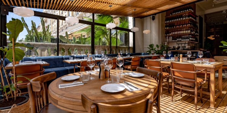 Restaurant reopens after ‘active cockroach infestation’ – Hawaii News Now