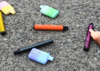 Disposable vapes ban: Call for Northern Ireland Executive to set smoke-free target – BBC