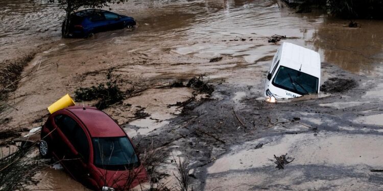 Dozens evacuated as flooding sparks collapse fears at Romania’s Praid Salt Mine – Romania Insider