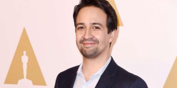 ‘Hamilton’ Reunion Performance Rouses Tony Awards Crowd As Lin-Manuel Miranda Leads Intricate Medley Of Songs – Watch – Deadline