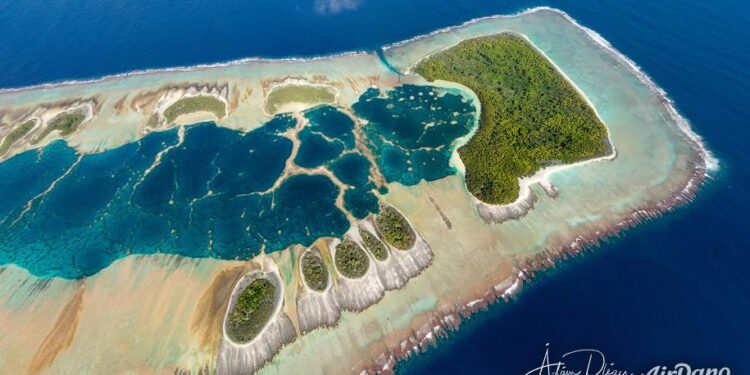 Kiribati atoll gets US wharf as China eyes airport – The Straits Times