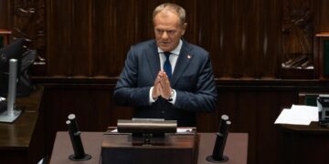 Donald Tusk survives confidence vote to remain Polish PM – politico.eu