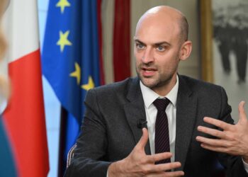 France’s Foreign Minister on Iran talks: sides agreed to continue talking – Investing.com