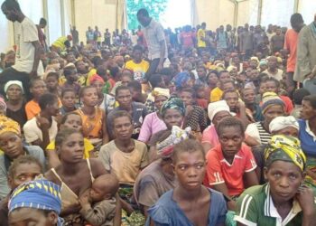 Mozambicans in Malawi cautiously look to return home – DW