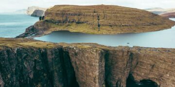 This Stunning Island Has a ‘Floating Lake’ Above the Sea—and It’s Called ‘Mother Nature’s Infinity Pool’ – Travel + Leisure
