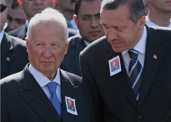 Gabon coup leader Oligui vows ‘democratic renewal’ at presidential inauguration – France 24