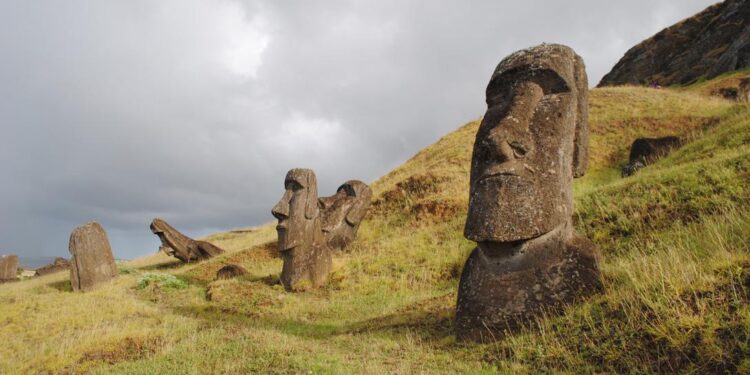 Archaeology mystery: New theory about Easter Island heads could rewrite history of iconic statues – GB News