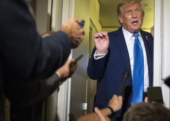 Donald Trump asks if he’s now Samoa royalty after being given gift – Irish Star