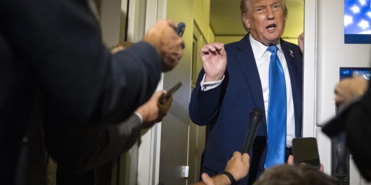 Donald Trump asks if he’s now Samoa royalty after being given gift – Irish Star