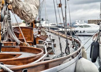 Monaco target André Onana but goalkeeper is keen to stay at Manchester United – The Guardian