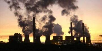 Energy crisis looms large as Macron makes rare visit to Madagascar – RFI