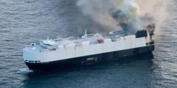 Drifting container ship fixed after tow back to Iceland – Tradewinds News