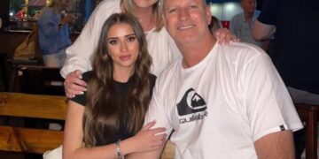 Murder of South African stewardess aboard superyacht now docked in Fort Lauderdale rocks yachting world – CBS News