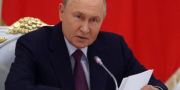 Russia Issues Nuclear Warning After Trump’s Weapons for Ukraine Plan – Newsweek