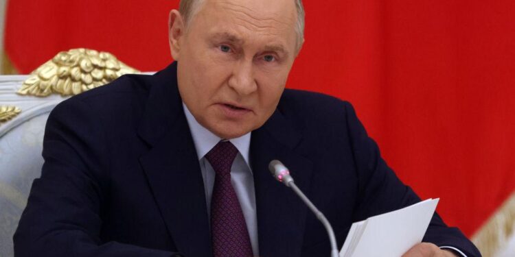 Russia Issues Nuclear Warning After Trump’s Weapons for Ukraine Plan – Newsweek