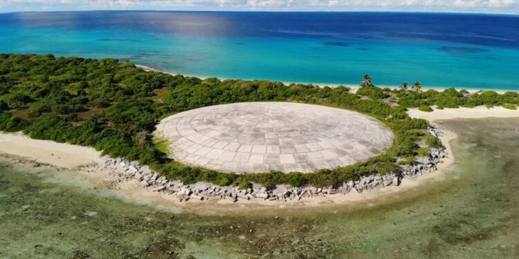 Marshall Islands’ vanishing kit for a team under threat from climate crisis – The Guardian