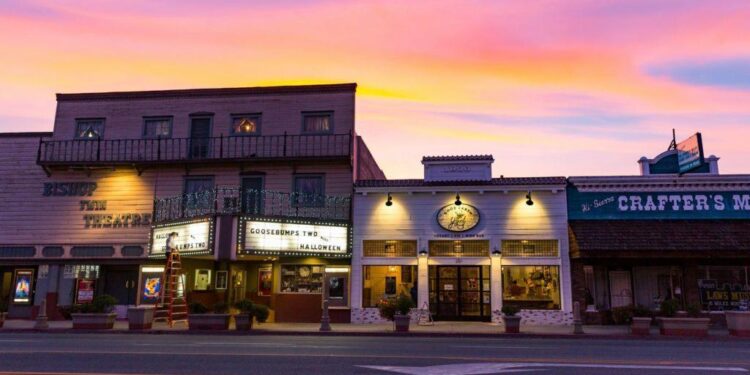 California Bishop dispenses migrants from Mass obligation due to raid fears – Vatican News