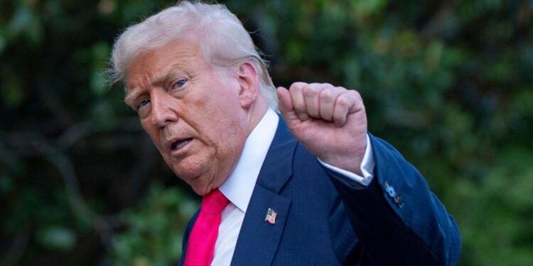 Trump bans Wall Street Journal from Scotland trip press pool over Epstein report – The Guardian