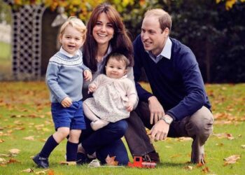 Princess Charlotte arrives in Switzerland with her dad for joint appearance – Royal Central
