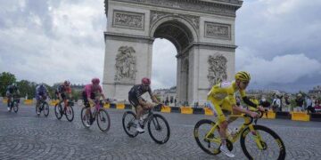 Slovenian rider Tadej Pogačar wins the Tour de France for the fourth time – kaaltv.com