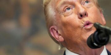 Donald Trump signs off UK’s handover of Chagos Islands to Mauritius – The Guardian