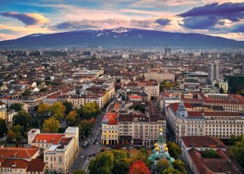 Bulgaria on track to add 1.5 GW of solar power by mid-2026 – Balkan Green Energy News