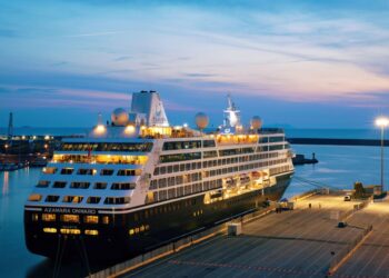 Azamara Onward makes maiden call to Easter Island – World of Cruising