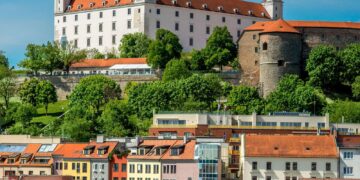 Slovakia backs down; EU adopts 18th sanctions package against Russia – Eunews