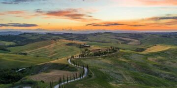 There Are Only 12 Wineries in This Country, and It’s Still Worth a Wine Trip – Food & Wine