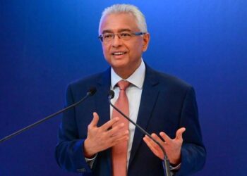 Pravind Jugnauth: Mauritius ex-PM out on bail after being charged with money laundering – BBC