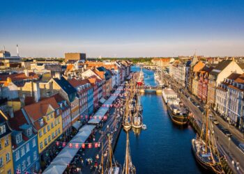 Denmark Injects Billions Into Orsted, Sparking Political Backlash – Bloomberg.com