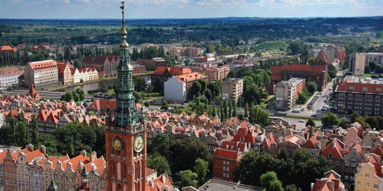 Poland says 32 people detained and suspected of coordinating with Russia for sabotage – AP News