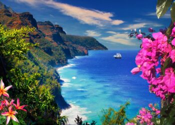 These Are the Best Places in Hawaii to Get a Tropical Cocktail – Sunset Magazine