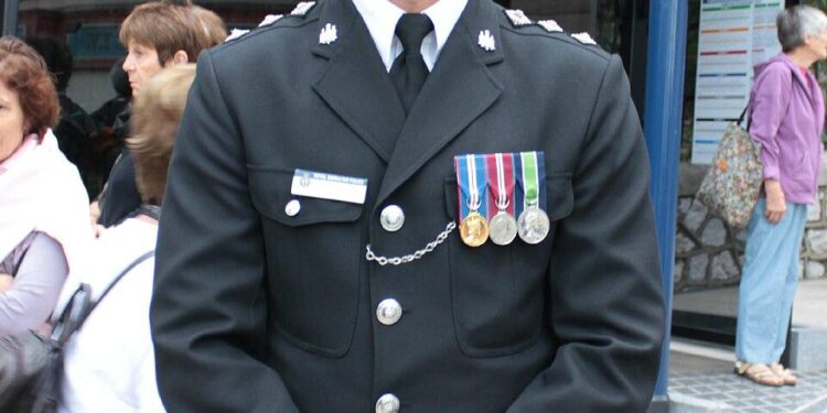 Gibraltar police chief sues city after being voted out of job – WXYZ Channel 7