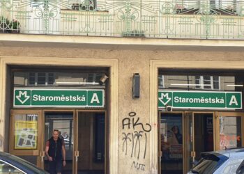 Staroměstská metro station in Prague center reopens after blaze – Expats.cz