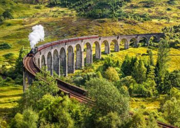 Scotland gives Trump three things he likes – and one thing he doesn’t – BBC