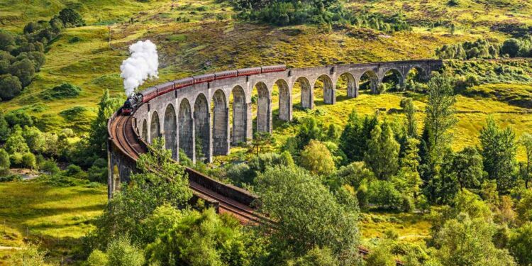 Scotland gives Trump three things he likes – and one thing he doesn’t – BBC