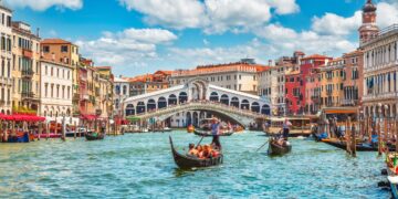An Insider’s Guide to Venice, Italy – Who What Wear