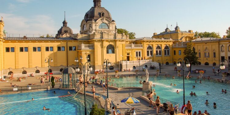 Hungary’s Moral Stance Lauded as Kneecap Scraps US Tour Amid Terrorism Trial – Hungarian Conservative